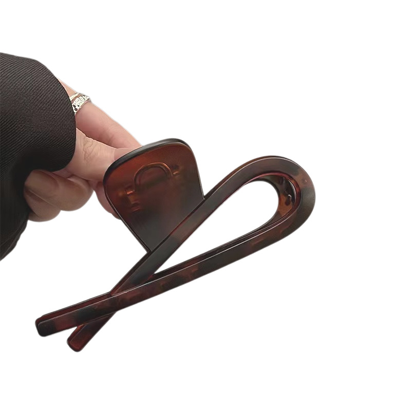 Accesorios para el cabello coreanos Clip de sensación premium de verano Clip de tiburón en la parte posterior de la cabeza