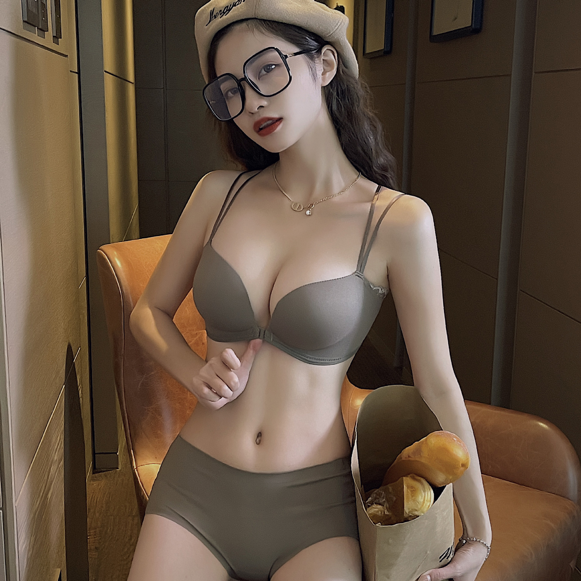 Verano nueva ropa interior sin costuras moda simple medio grueso pequeño pecho reunidos lado delantero hebilla sujetador traje 6309