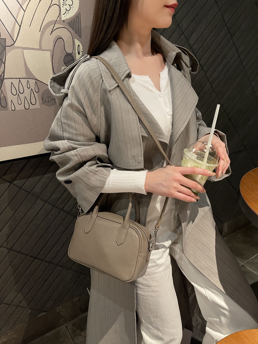 ファッションの女性カバンの頭の層は日焼けした牛革のボストンバッグを植えます。