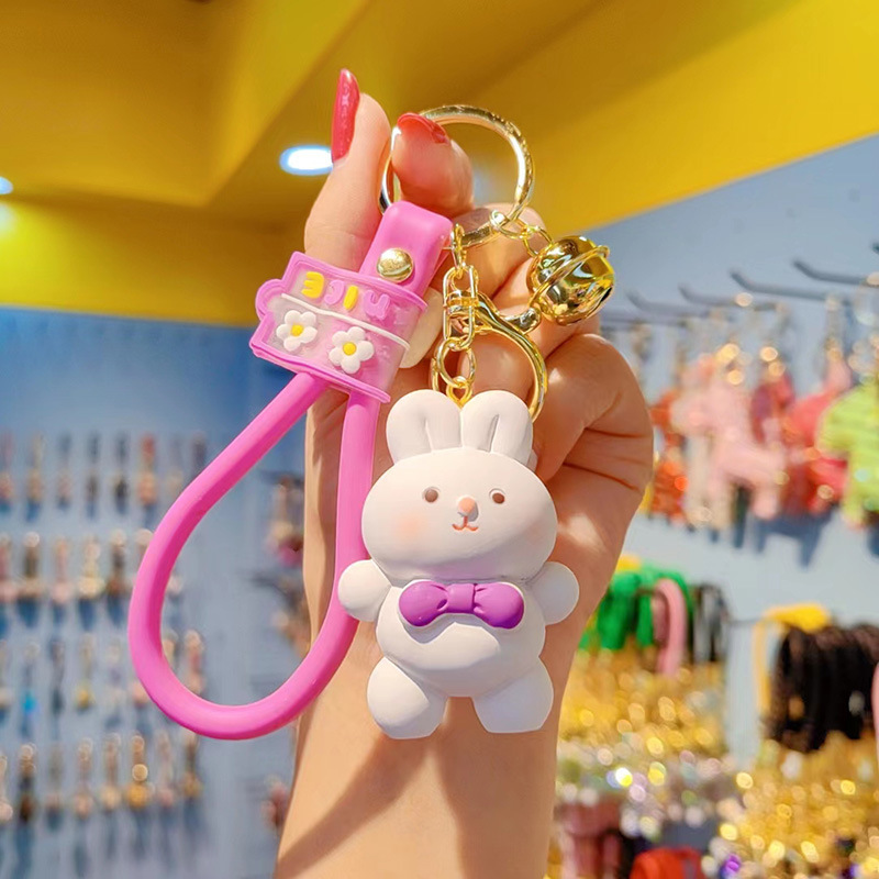 Llavero de oso de resina con colgante de muñeca de dibujos animados, cadena para teléfono móvil para mujer, llavero, colgante decorativo para bolso.