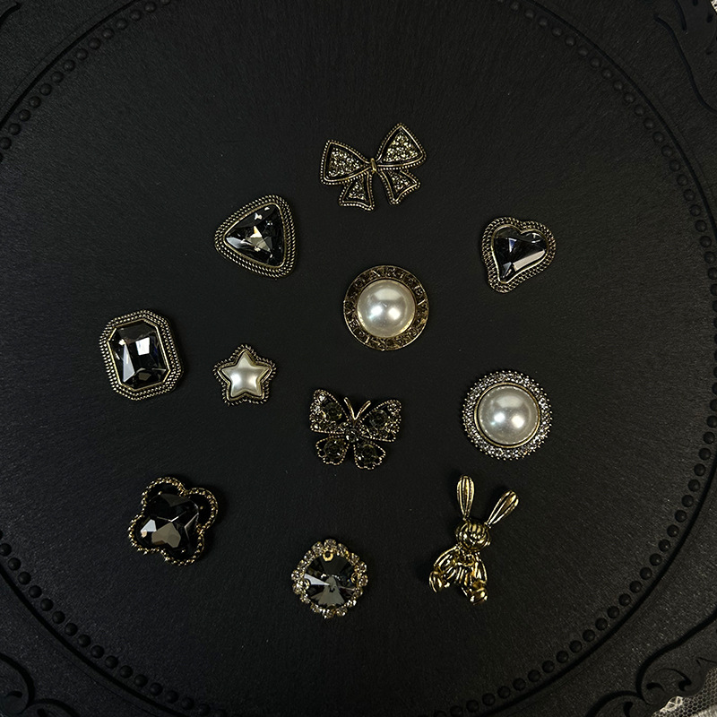 Baroque rabbit shoe flower set