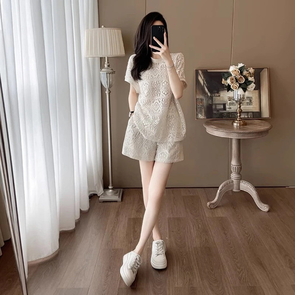 Lace set