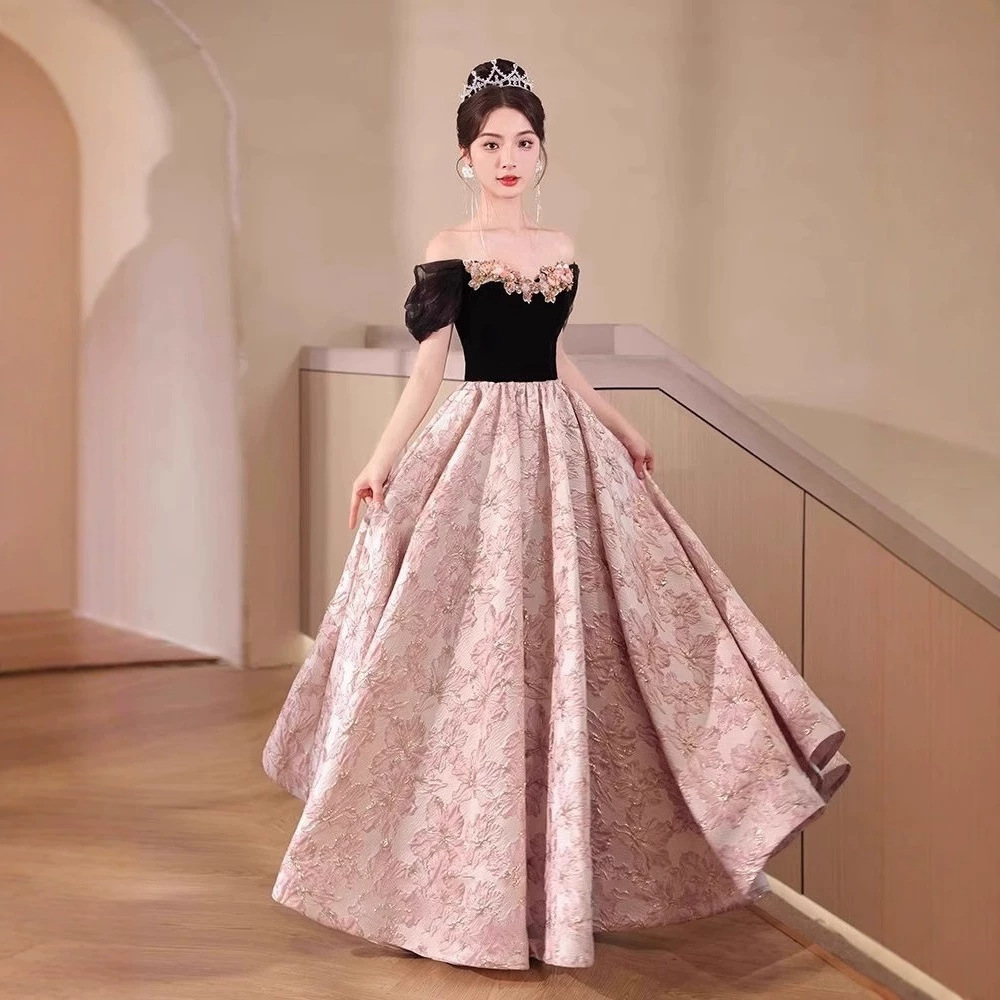 Đầm dạ hội đen cổ yếm dáng ôm đuôi cá kiểu Pháp — Đen, Đỏ rượu