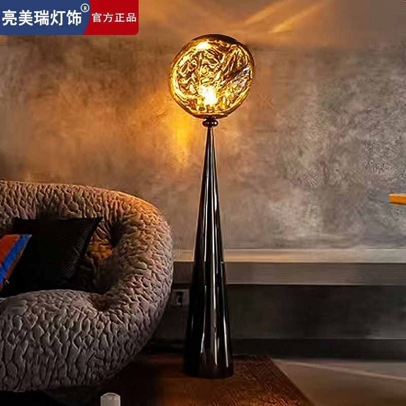 Designer Light Luxury Lava-Style Floor Lamp Next to the Sofa in the Living Room, High-End Decorative Lighting for Hotel, Villa, and Bedroom Ambiance