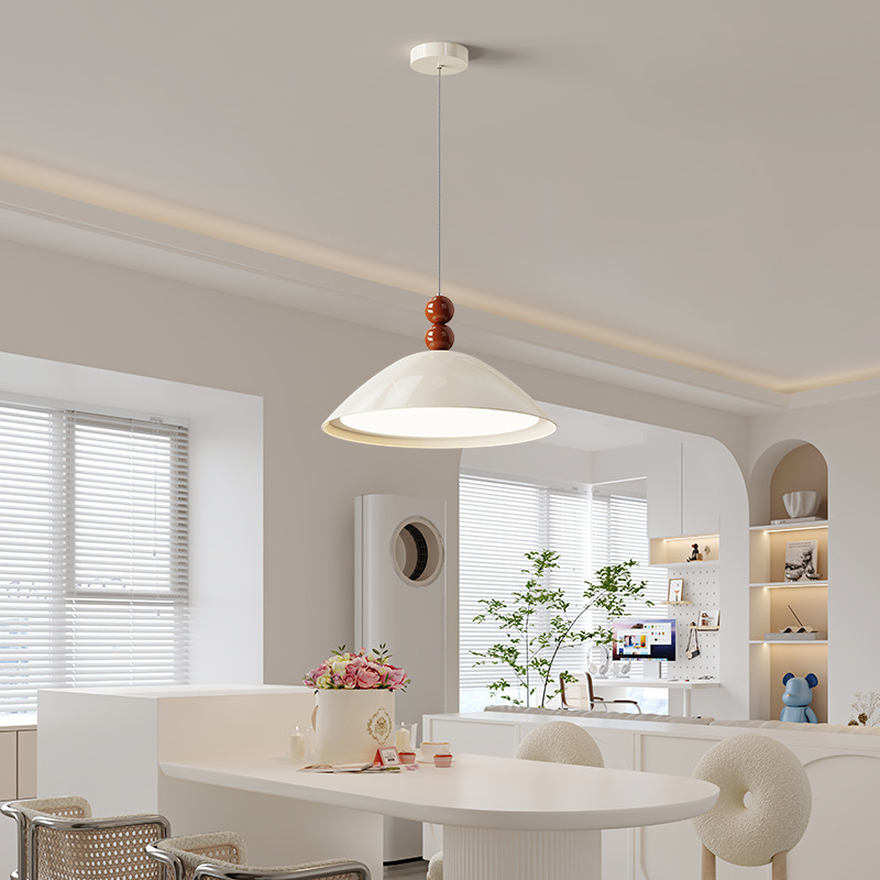 Lámpara de restaurante de viento crema nórdica minimalista creativa lámpara de restaurante lámpara de arte red lámpara de bar roja lámpara de lámpara Zhongshan