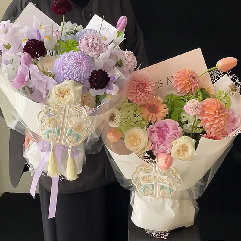 Nuevo producto de Xiyu Parche de hebilla de disco de bordado chino Ramo de bricolaje hecho a mano Material de embalaje Decoración floral de estilo nacional