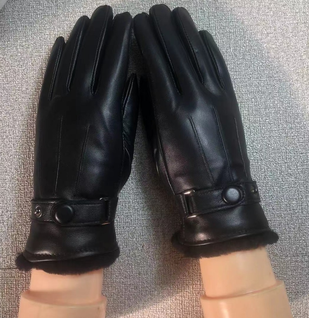 ��Ƥëһ�����׶�����ů�Ӻ�Ůʿ�����ﳵ����������Ƥ��������