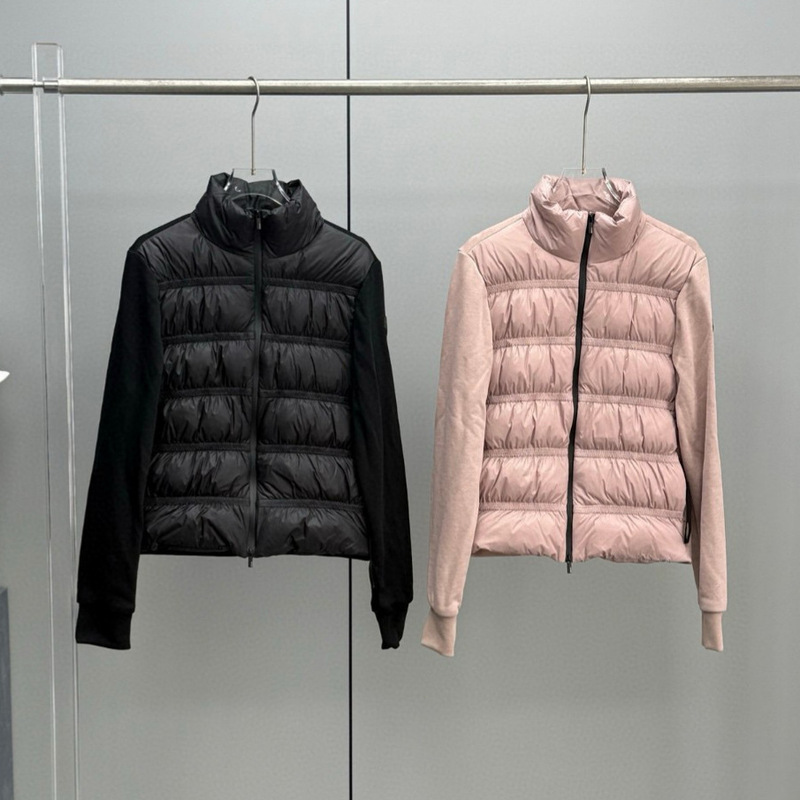 25fw high-end American-style early autumn new collection: unisex couple's down jacket with a ruched, bubble-textured knit patchwork and a stand-up collar 25fw high-end American-style early autumn new collection: unisex couple's down jacket with a ruched, bubble-textured knit patchwork and a stand-up collar