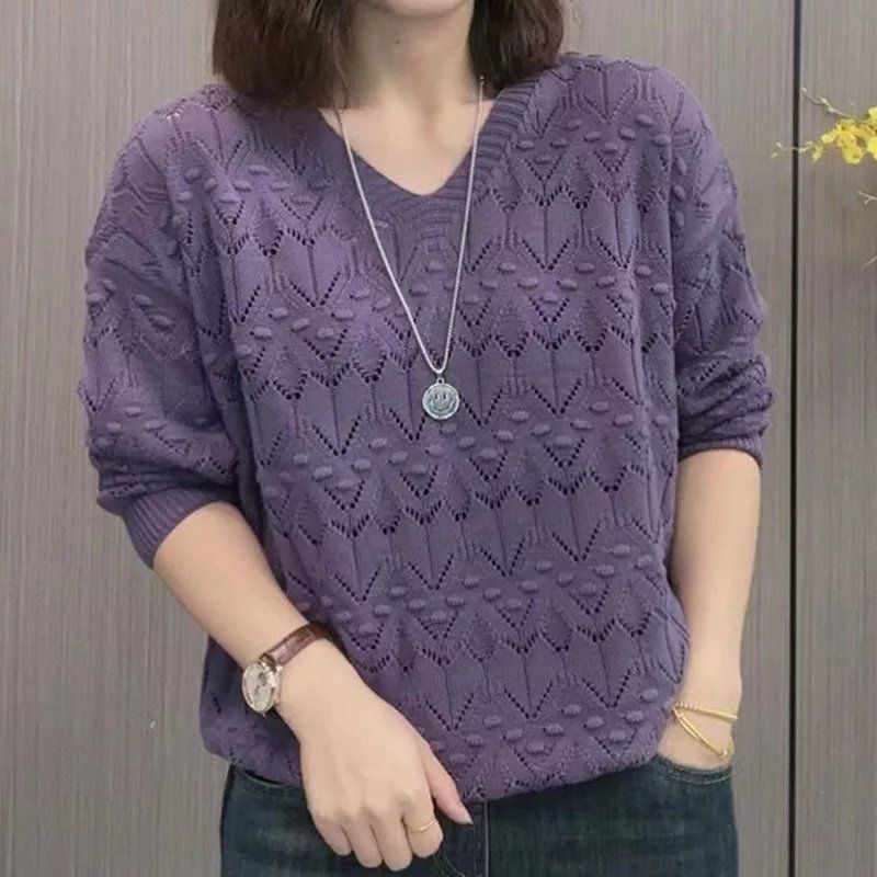 Fashionable elegant knitted sweater