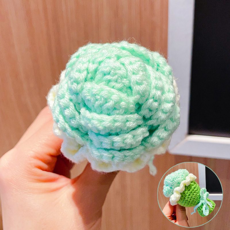 ウールニットミニハンドブーケ小さな花束キーホルダーペンダント手作りかぎ針編みローズガールフレンドギフトペンダント|undefined