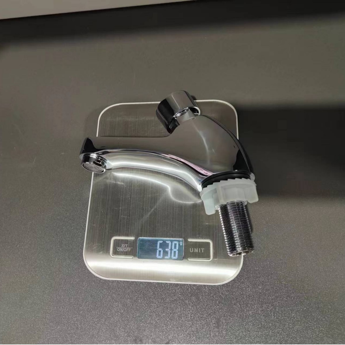 Fabricantes de suministro de lavabo retardo grifo cobre sola cuenca fría grifo retardo grifo al por mayor