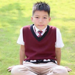 ��ͯᘿ��R��  ��С�W�׃��@�����У������Ӣ���WԺ�Lë���R��