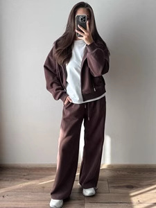 sports suit
