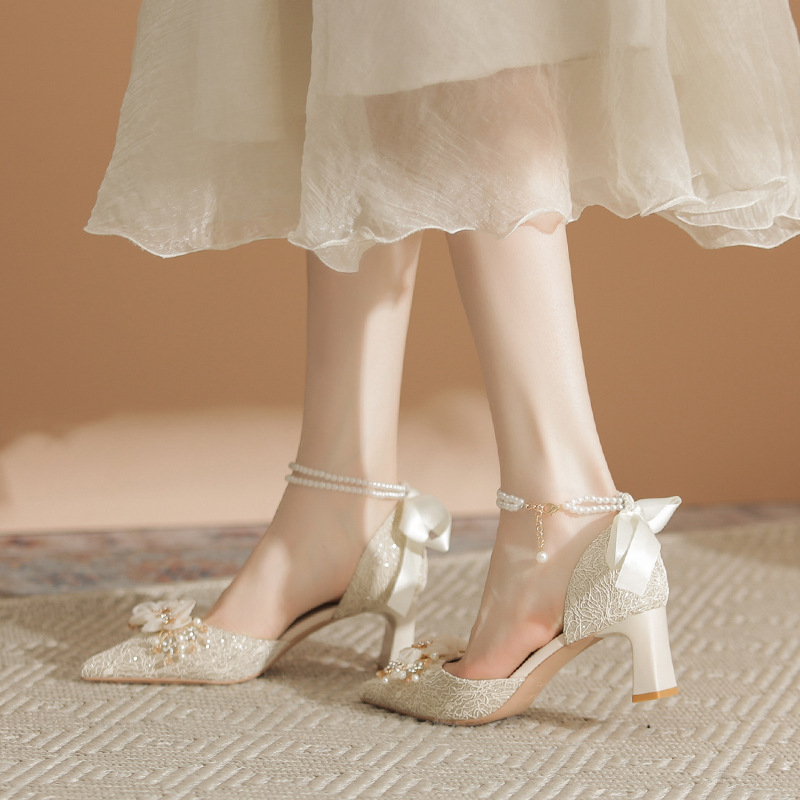 Beautiful Princess adult gift high heels for women 2024 New main wedding dress chunky heel wedding shoes not tired feet hollow sandals for women
