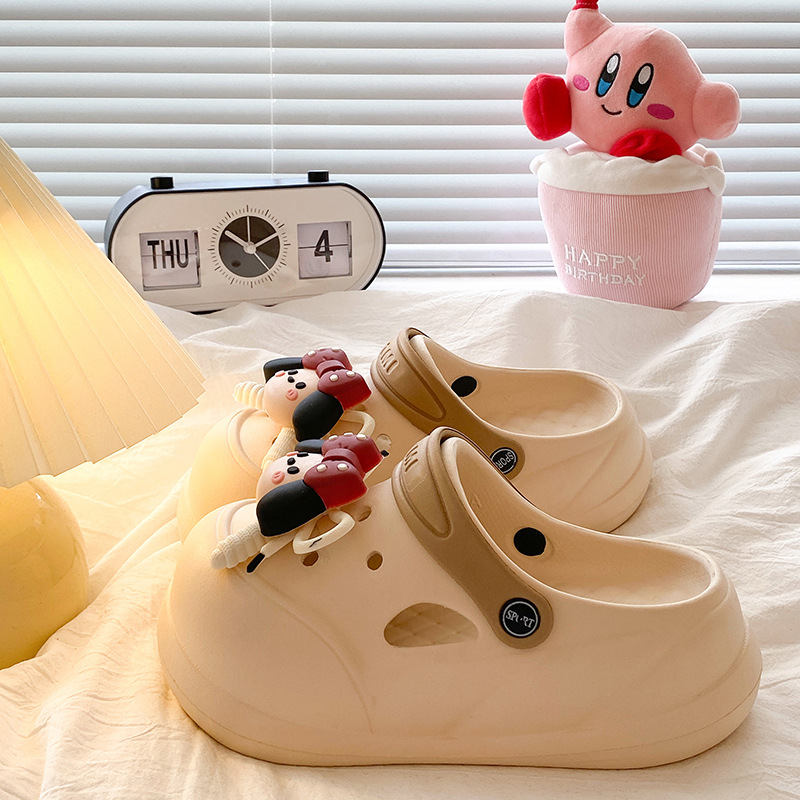 카키색 나비견 한 쌍