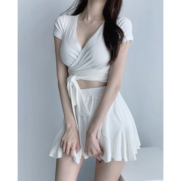 2024 Split Swimsuit Women's New Hot Short Sleeve Belly Covering Slimming Student Conservative Korean Ins Conservative Swimsuit