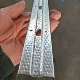 轻钢龙骨;石膏板天花