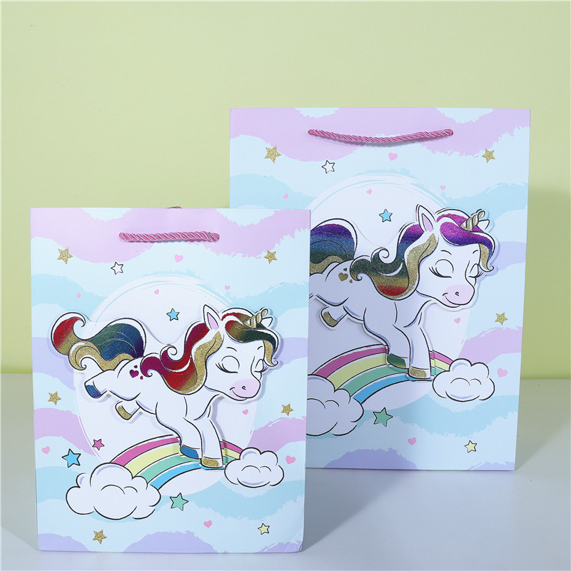 獨角獸禮品紙袋3D貼片手提袋批發燙金立體白卡禮物袋七彩袋子
