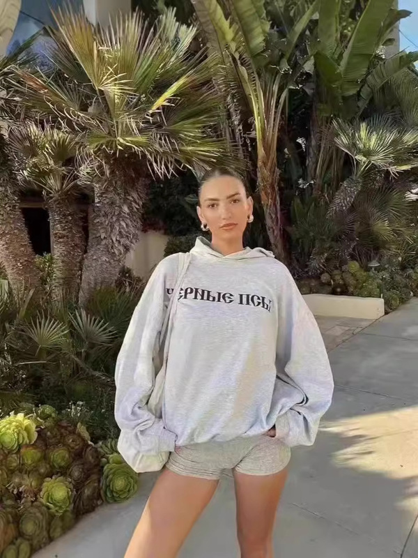 Yeezy Kanye American High Street Yzy Joint Gosha Russian Black Dog Black Dog Couple Hooded Sweatshirt Yeezy Kanye American High Street Yzy Joint Gosha Russian Black Dog Black Dog Couple Hooded Sweatshirt