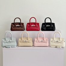 �n������С����Ů�¿��nϵ�K���P���С���OӋ�r���p��б��μ��