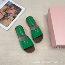 և��Ůľ����Ь2025 �ļ��⴩����Ƥm��ĸӡ����׸߸�¶ֺһ����