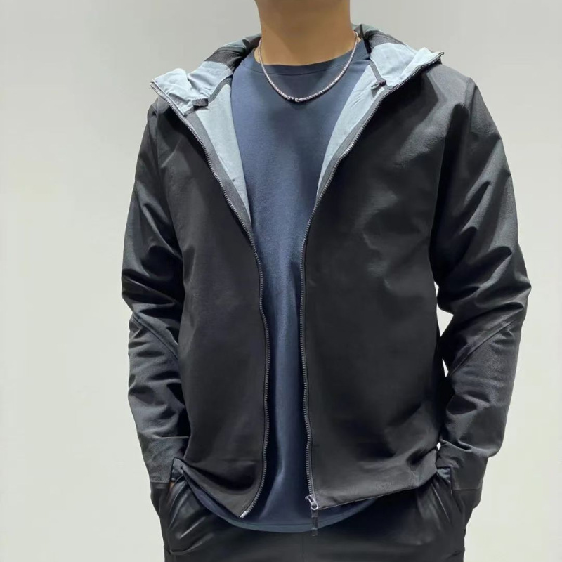 24 Outdoor Waterproof Fan Men's Autumn Sports Leisure Hooded Jacket Seamless Rubber Soft Shell Shell