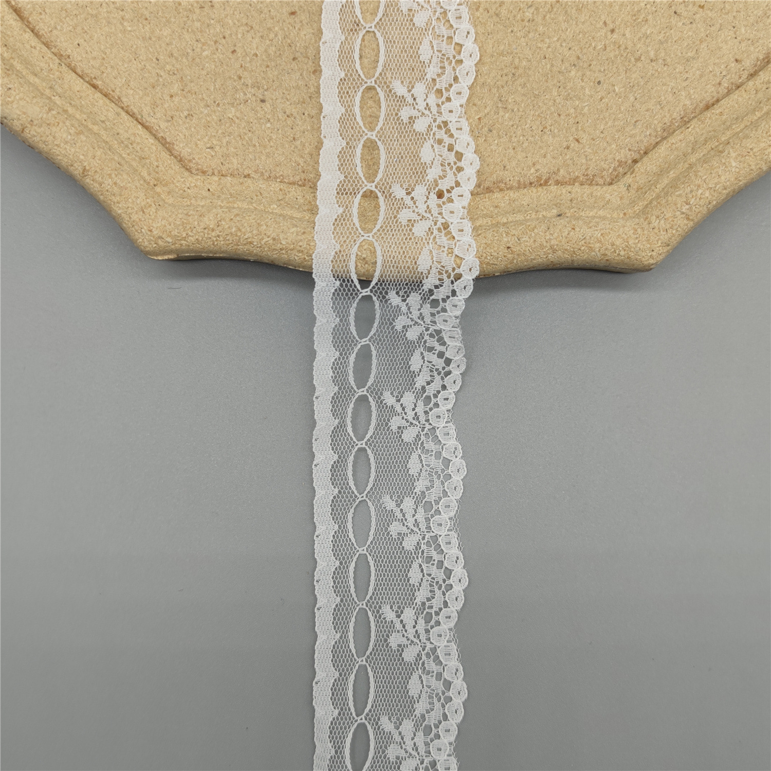 4cm无弹锦纶蕾丝花边 鞋帽箱包饰品头带服装辅料玩具娃娃裙装饰