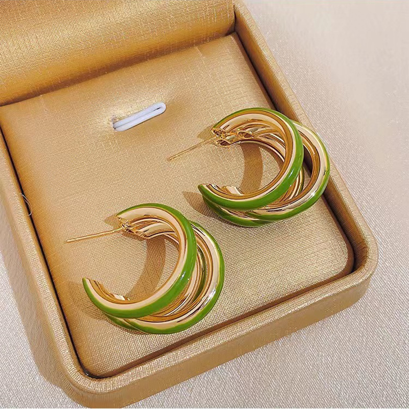 1 Pair Lady C Shape Enamel Plating Alloy Ear Studs display picture 5