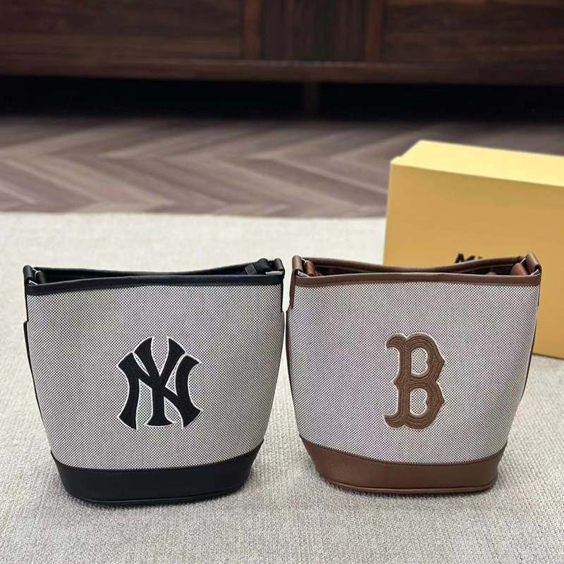 2026MLB New Canvas Bucket Bag NY Large Capacity Handbag Versatile Fashionable Single Shoulder Crossbody Commuting Bag for Women