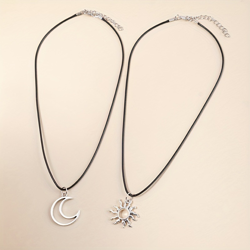 Einfacher Stil Sonne Mond Legierung Überzug Paar Halskette Mit Anhänger display picture 3
