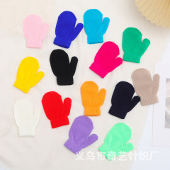 子供の冬の保温単色ニット手袋を卸売りします。