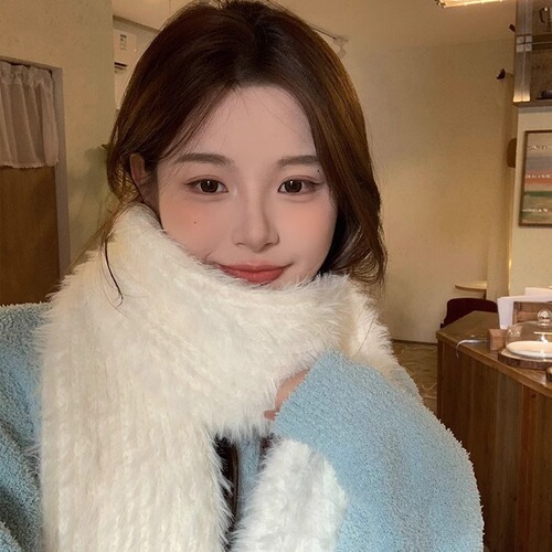 Plush scarf for women winter 2024 new Korean style versatile thickened cold-proof and warm imitation mink scarf white student