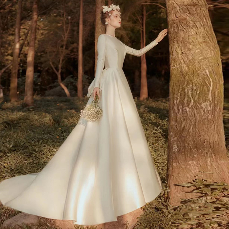 Cross-Border Wholesale French Long-Sleeved Satin Light Wedding Dress Autumn and Winter New Light Wedding Dress Banquet Evening Dress Sexy and Slim Cross-Border Wholesale French Long-Sleeved Satin Light Wedding Dress Autumn and Winter New Light Wedding Dress Banquet Evening Dress Sexy and Slim