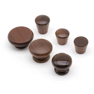 �S��ֱ��������ľ���ֺں���ľ�|�A�ΰ��֬F�����s�Ҿ��������