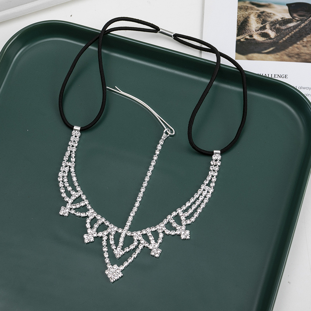 Accesorios para el cabello de moda europea y americana gota de agua de diamante completo Cadena de pelo de múltiples capas cadena de la frente de diamantes de imitación gótico transfronterizo