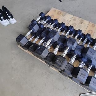 All kinds of fitness equipment and accessories