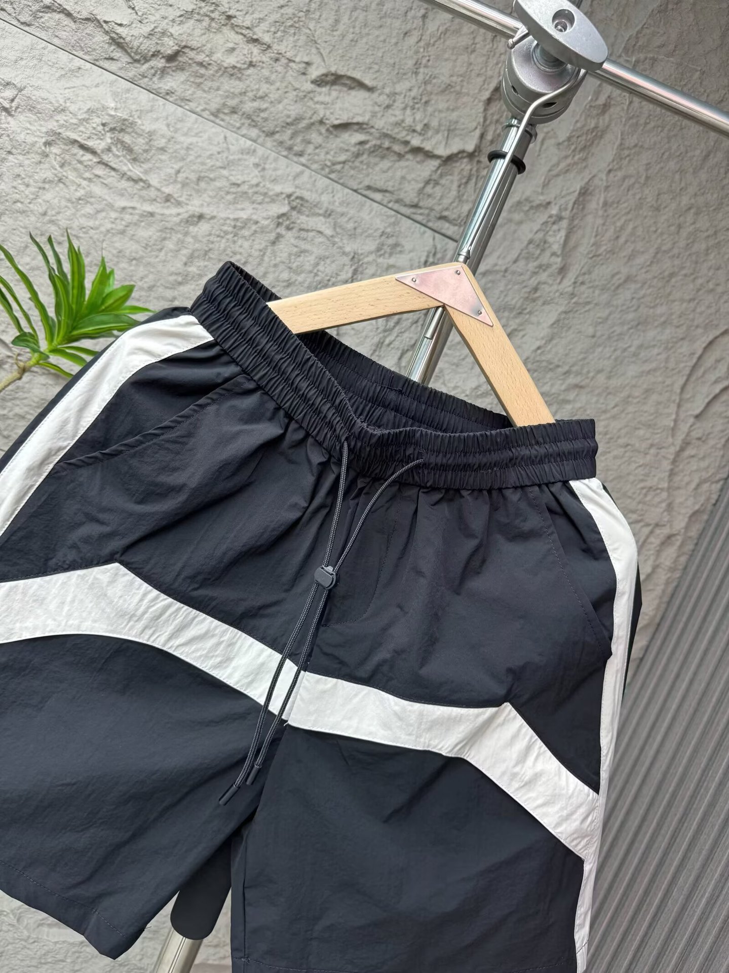 Men's Clothing Men's Summer Color Block Quick Drying Breathable Casual Shorts Versatile Trendy Five Point Mid Length Beach Sports Cool Pants_viptrois.com