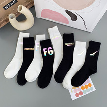 反光袜女 韩国ins个性女士潮流时尚中筒袜街头字母滑板袜印花袜子