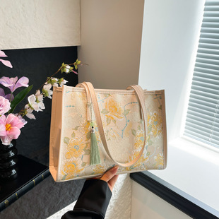 ����ʽ���KˮͰ����Ůʽ2025�¿��Ї��L����μ���̽�ͨ�����ذ�