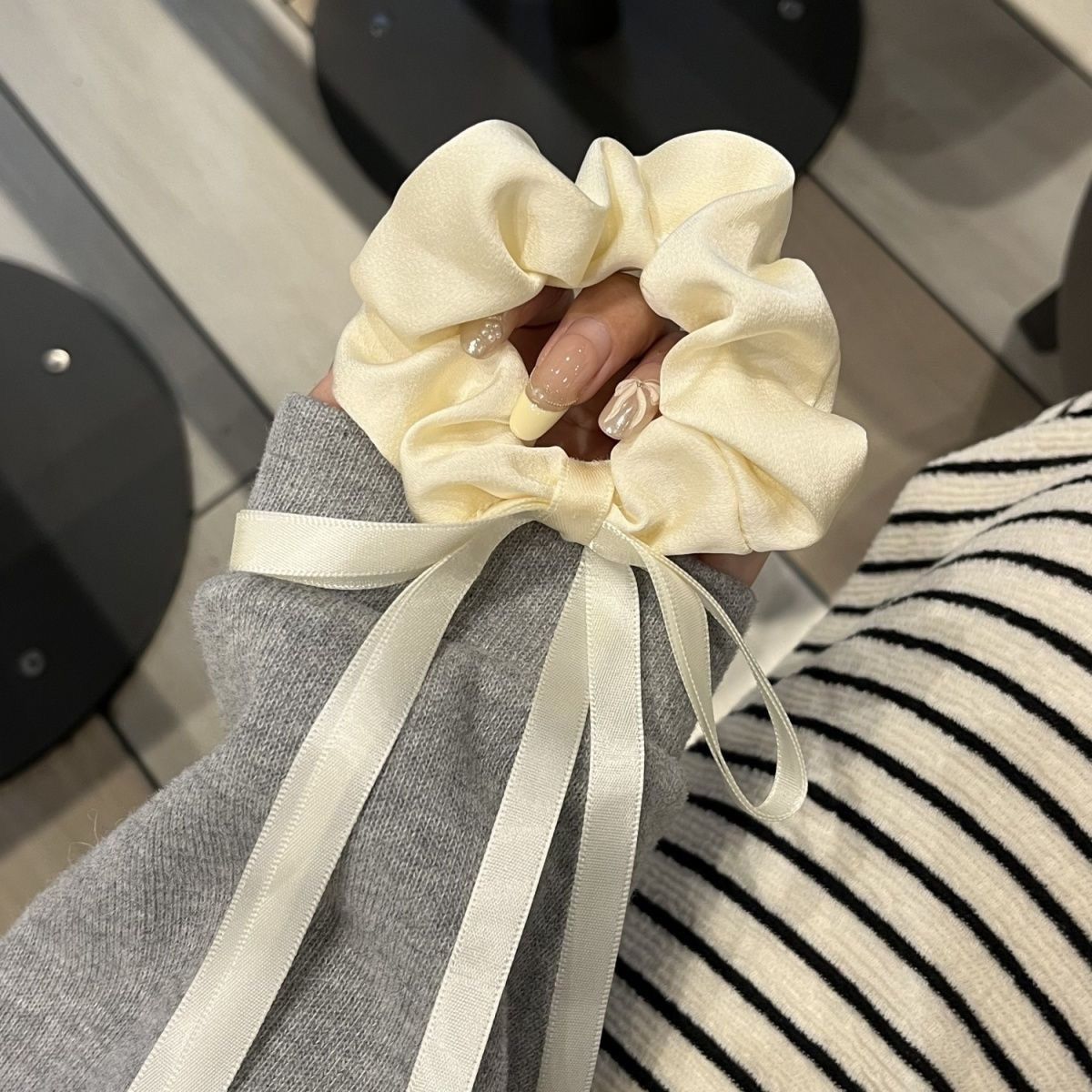 Encaje retro francés, diadema de intestino grueso, mujer 2025, nuevo estilo, cuerda para el cabello, banda de goma, lazo, dulce cuerda para el cabello, accesorios para el cabello