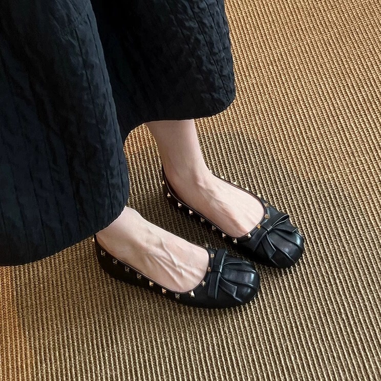 蝴蝶结甜美铆钉百搭轻奢春秋新款时装单鞋女复古设计感平底奶奶鞋|undefined