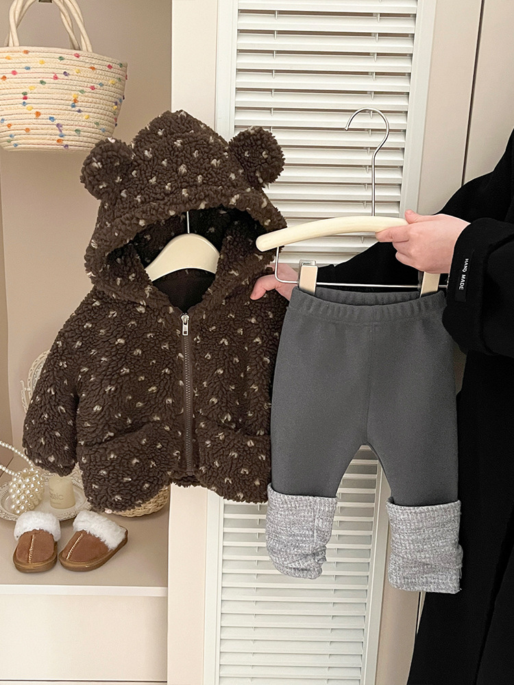 Chicas coreanas de invierno de algodón de invierno de moda de cordero grueso abrigo de suéter caliente para bebés