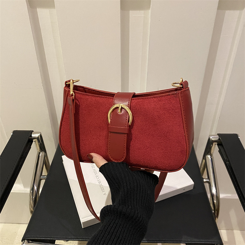 Simple retro hebilla de cinturón de moda esmerilado bolso de mujer 2024 otoño invierno nuevo nicho axilar popular bolso de hombro literario