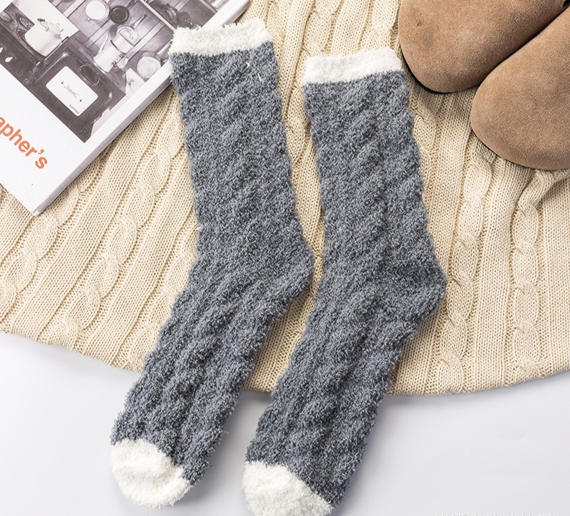 다크 그레이 및 흰색