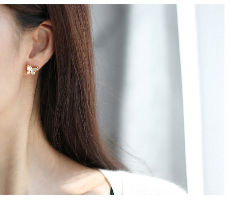 Daily Occasion Korean Style Butterfly Titanium Steel Plating Shell Earrings 1 Pair