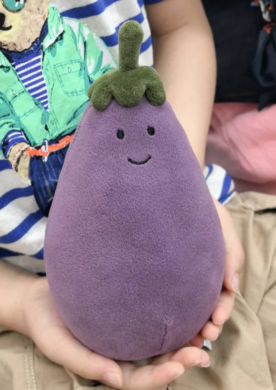 小さくて楽しい桃、桃のような柔らかいぬいぐるみ、人形、かわいい誕生日プレゼント|undefined
