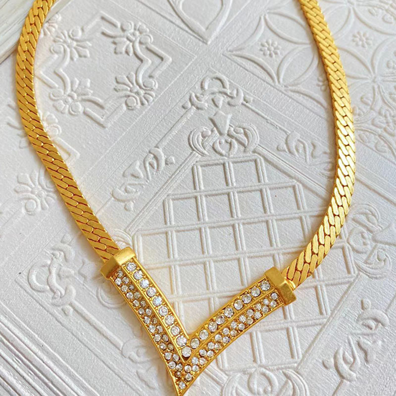 Elegant V Shape Alloy Gold Plated Zircon Womenu0027S Necklace