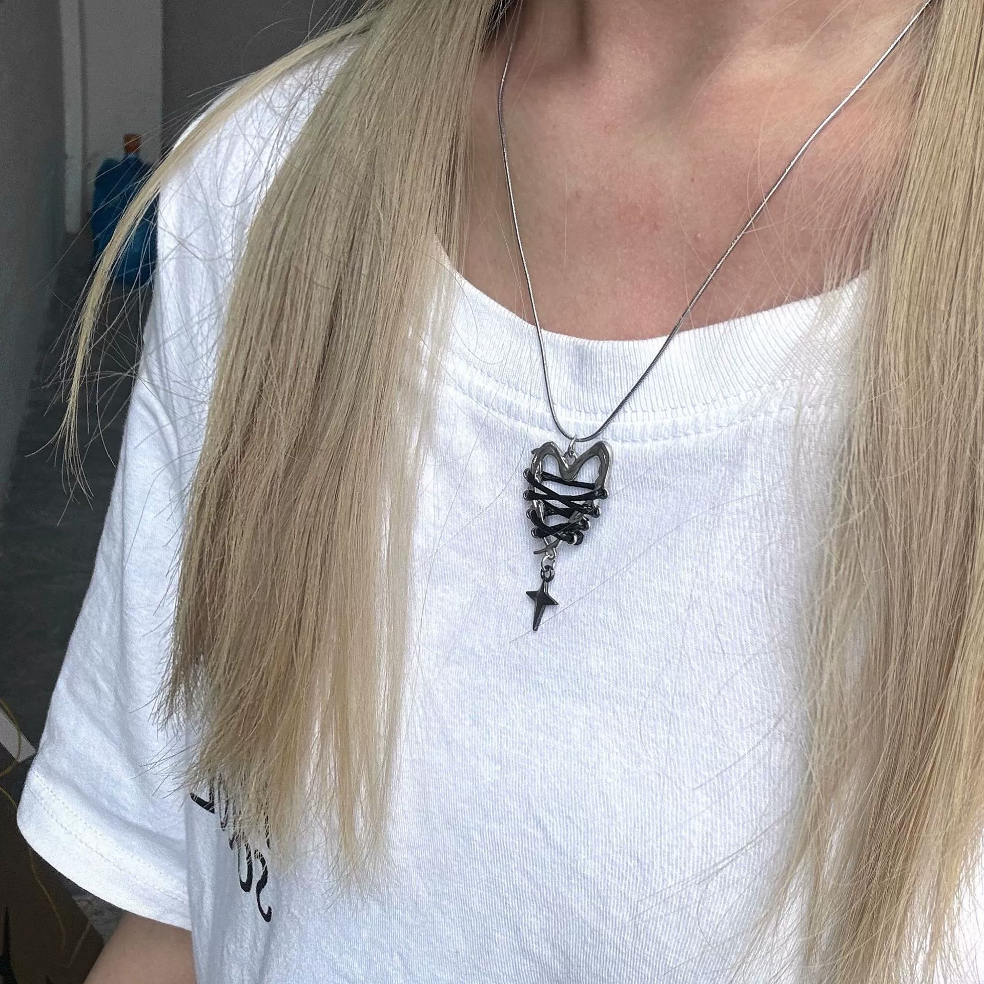 Choker Necklace, Retro Solar Sun Pendant, Universal Denim Style, Adjustable Fit