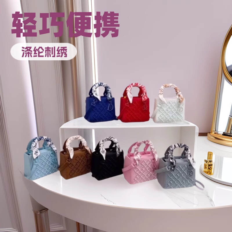 Fashionable Simple Portable Daffy Bag 2025 New High-end Sense Heavy Embroidered Silk Scarf Shoulder Crossbody Women's Bag