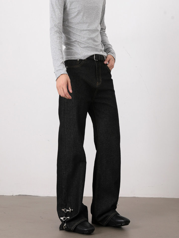 Quần jeans nam ống loe nhẹ denim thô đen, cạp vừa, dáng cơ bản, dài quần — Denim đen